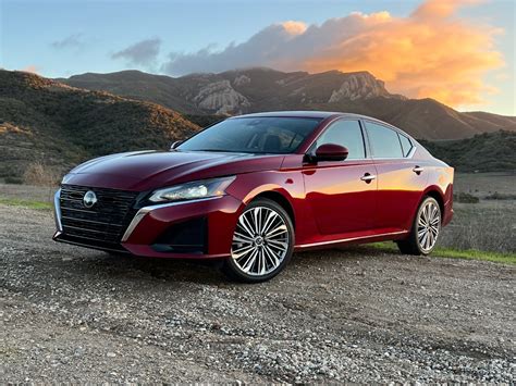 the new 2023 nissan altima