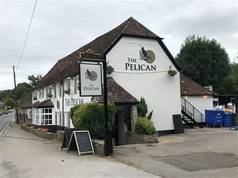 the pelican pub and cafe
