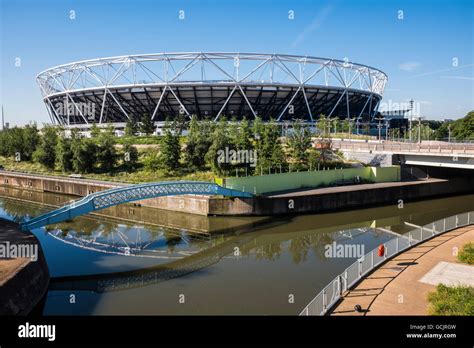 the queen elizabeth stadium