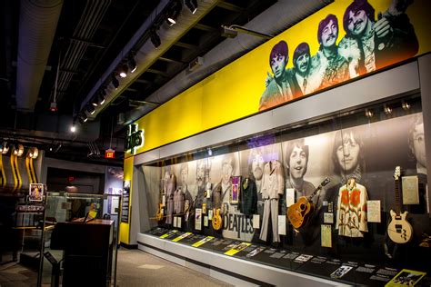 the rock and roll hall of fame in new york