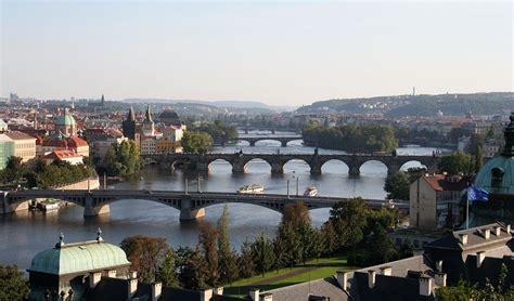 the vltava river is how long