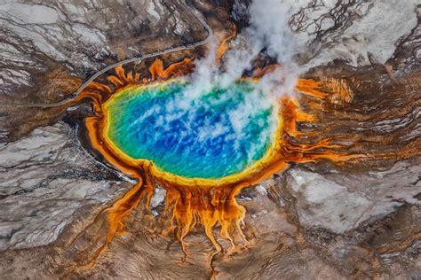 the yellowstone supervolcano sits atop