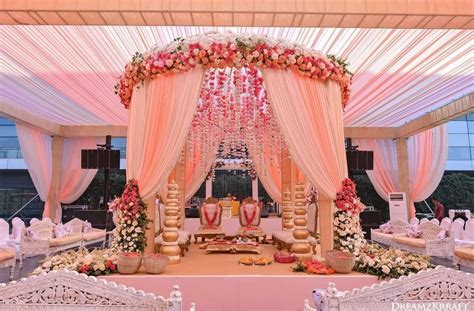 20 Romantic Decor Ideas for Fall Themed Wedding