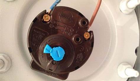 Comment choisir un thermostat de chauffeeau électrique