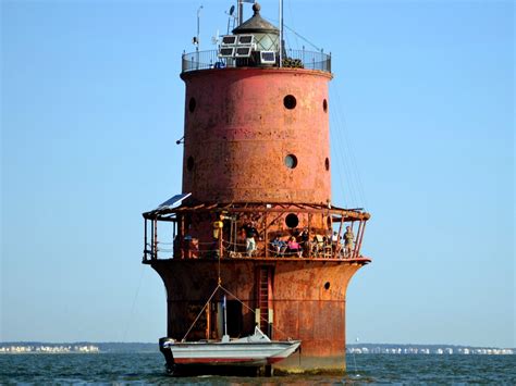 Thimble Shoals Light