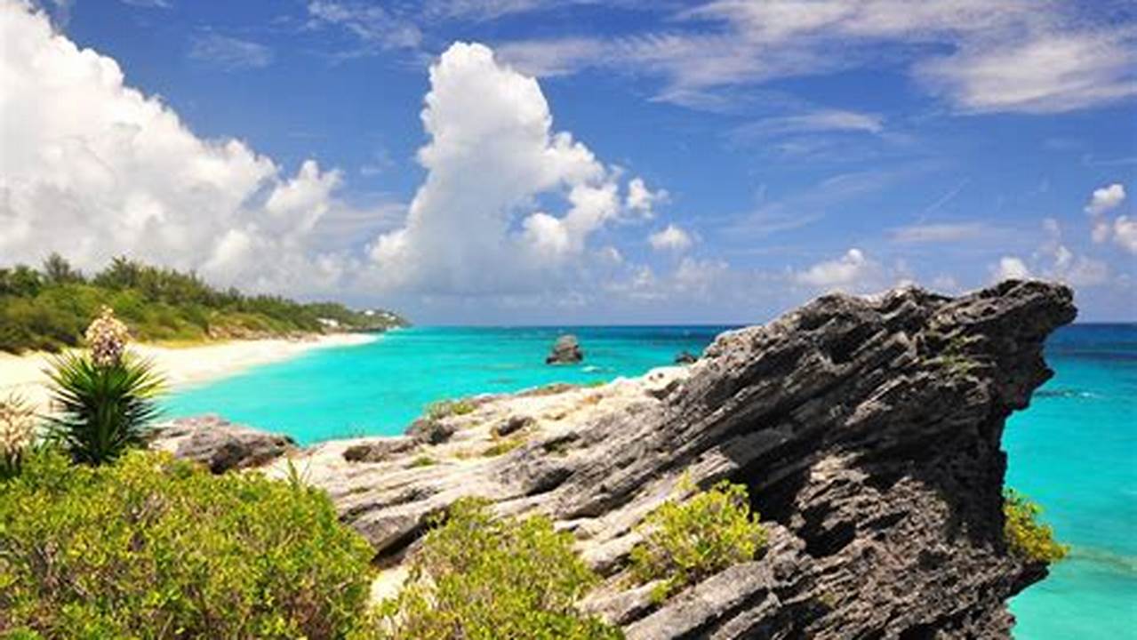 Unveiling the Enchanting December Delights of Bermuda!