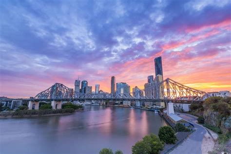 things to do in brisbane on a friday