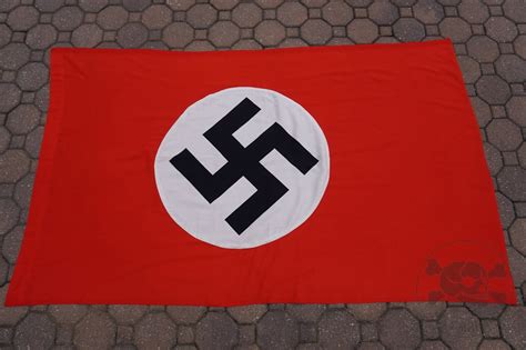 Rare Glimpse into the Third Reich Banner: Uncovering History's Hidden Symbol