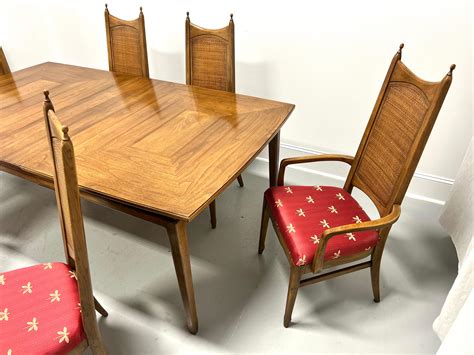 Thomasville Modern Dining Set