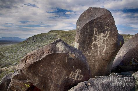 three rivers new mexico petroglyphs