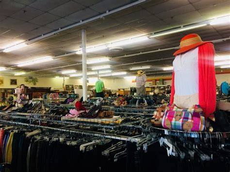 thrift stores in chester va