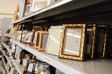 Thrift Stores With Picture Frames