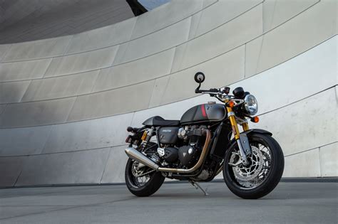 Thruxton Rs Road Test