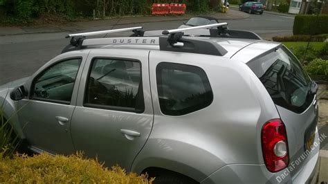 thule roof box for dacia duster