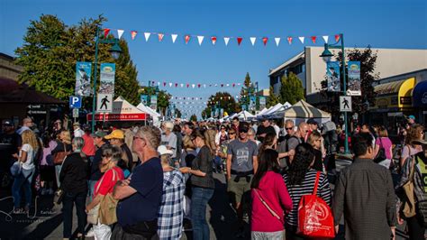 thursday night market windsor ca