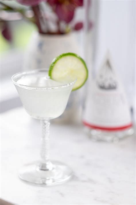 Thyme Gimlet Recipe