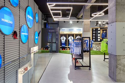 tienda de la real sociedad en donostia