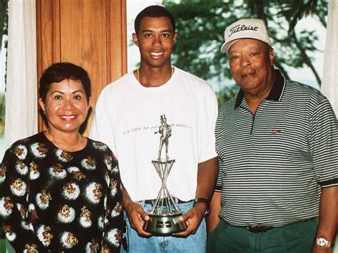 tiger woods mother and father biography
