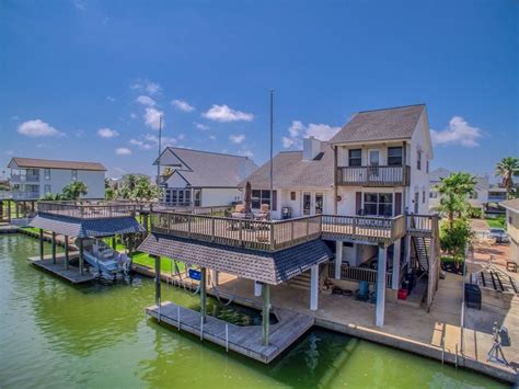 Tiki Island TX Homes for Sale