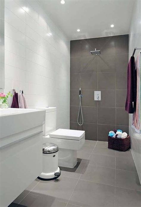 How to Make a Small Bathroom Look Bigger with Tile Decor Snob Modern small bathrooms, Modern