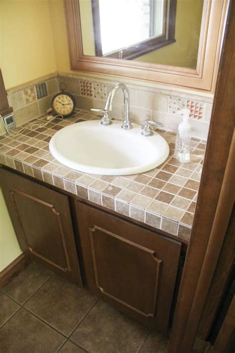 Tiled Bathroom Vanity Ideas
