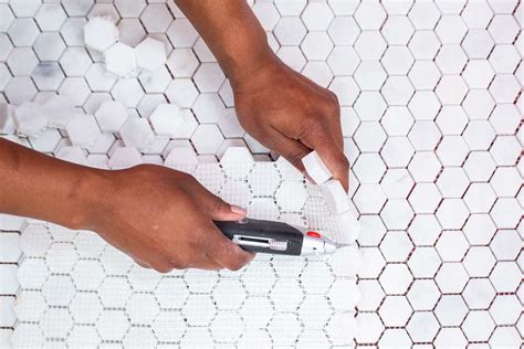 36 Stunning Mosaic Tiled Wall for Your Bathroom