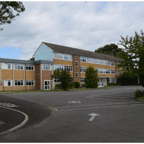 tillingbourne junior school ofsted