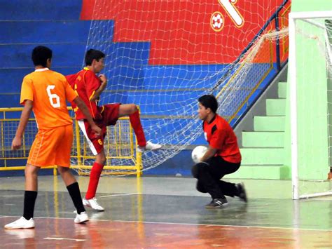 tim futsal berapa orang