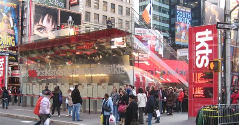times square half price ticket booth