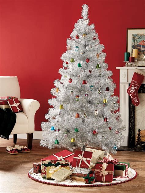 Tinsel Christmas Tree: The New Trend In Holiday Decorations