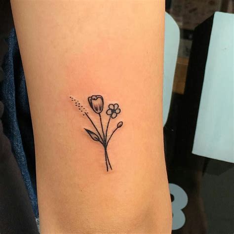 Incredible Tiny Flower Tattoo Design References