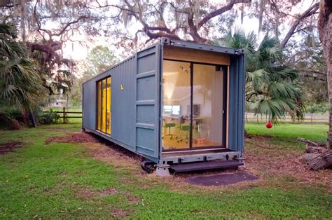tiny houses containers