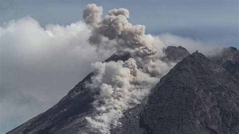 tipe erupsi gunung merapi