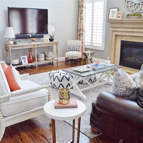 35 Elegant Modern Living Room Makeover You Can Do Mismatched living
