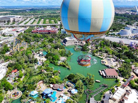 tips for visiting Isla Magica