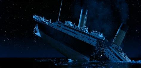titanic ship sinking scene