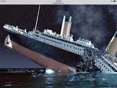 titanic sinking split in half
