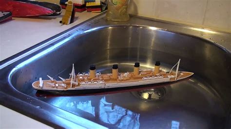 titanic submersible scale model