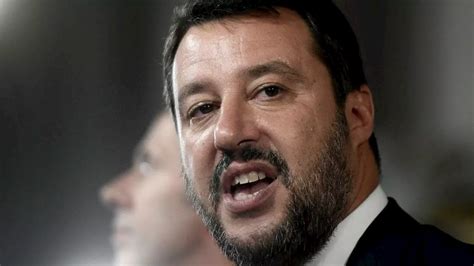 titolo di studio di salvini