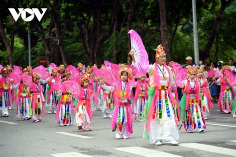 toàn cầu hóa văn hóa