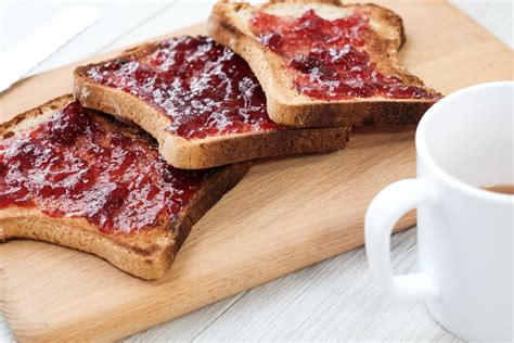toast with jam