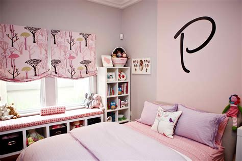 Little Girl's Bedroom Decorating Ideas and Adorable Girly Canopy Beds