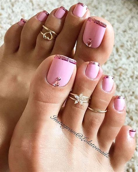 50 Cute Toe Nail Designs to Flaunt Pretty Nails checopie