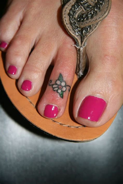 Expert Toe Ring Tattoo Designs 2023