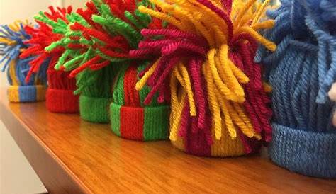 Tutorial: Yarn Hat Ornament Made With Recycled Toilet Paper Rolls
