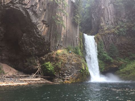 toketee falls oregon lodging