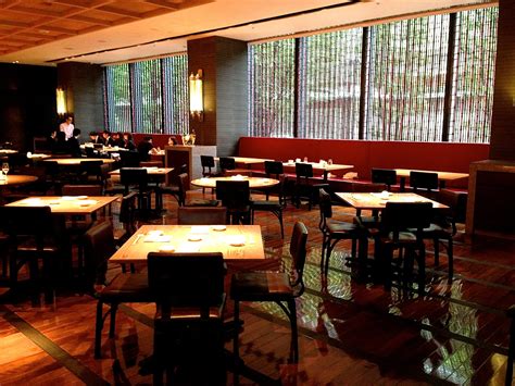 tokyo restaurant setting