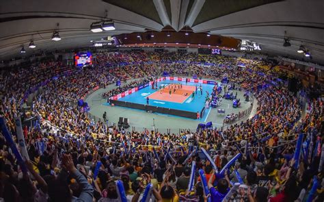 tokyo world cup 2019 volleyball crowd