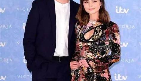 Ausschließen Grundlegende Theorie Wecken jenna coleman and tom hughes