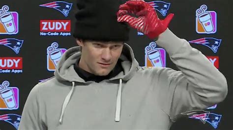 Tom Brady Throwing Glove